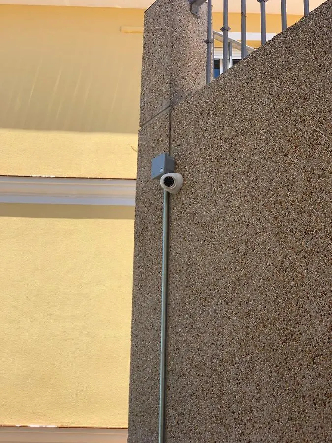 Apartamento con jardín y piscina en el faro de calaburras La Cala De Mijas